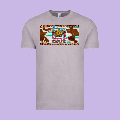 Being A Mom Makes My Life Complete License Plate Vintage Tee Designed By Artiststas