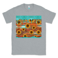 Heather Grey turquoise leopard distressed serape background tumbler Classic Tee - Jasminsmagicworld