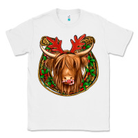 White christmas highland cow mistletoe Christmas Classic Tee - Jasminsmagicworld