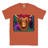 Copper halloween highland cow Classic Tee - Jasminsmagicworld