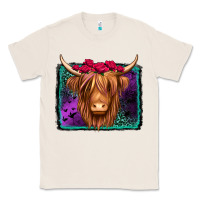 Natural halloween highland cow Classic Tee - Jasminsmagicworld