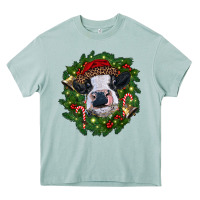Arona heifer cow with Christmas wreath Heavy Core Tee - RanaPortraitStore