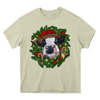 Mossy heifer cow with Christmas wreath Heavy Core Tee - RanaPortraitStore