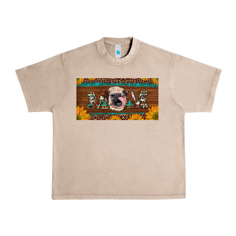 Western Heifer Mom With Sunflowers And Turquoise License Plate Urban Heavy Tee by Artiststas | Teevron