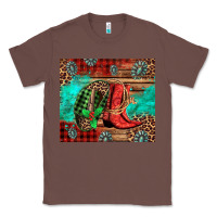 Chestnut country boots and cowboy hat christmas Classic Tee - Jasminsmagicworld