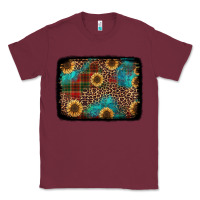 Burgundy christmas sunflowers and buffalo plaid background Classic Tee - Jasminsmagicworld
