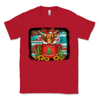 Red hot coco christmas highland cow with background Classic Tee - Jasminsmagicworld