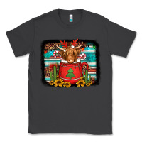 Smoke hot coco christmas highland cow with background Classic Tee - Jasminsmagicworld