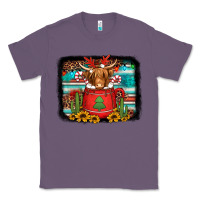 Lavender hot coco christmas highland cow with background Classic Tee - Jasminsmagicworld
