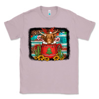 Lilac hot coco christmas highland cow with background Classic Tee - Jasminsmagicworld