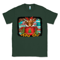 Sports Green hot coco christmas highland cow with background Classic Tee - Jasminsmagicworld