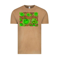 Vintage Camel shamrock glitter leopard and wood background Vintage Tee - Artiststas
