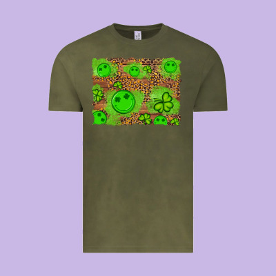 Shamrock Glitter Leopard And Wood Background Vintage Tee Designed By Artiststas