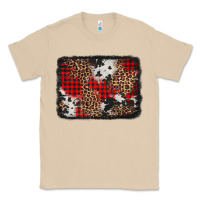 Mushroom distressed cowhide leopard christmas background Classic Tee - Jasminsmagicworld