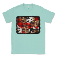 Seafoam distressed cowhide leopard christmas background Classic Tee - Jasminsmagicworld
