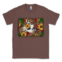 Chestnut distressed christmas sunflowers leopard cowhide background Classic Tee - Jasminsmagicworld