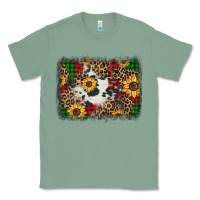 Sage distressed christmas sunflowers leopard cowhide background Classic Tee - Jasminsmagicworld