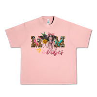 Salmon mom vibes baby pigs Urban Heavy Tee - Artiststas