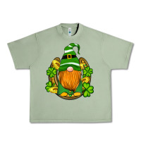 Oil Green st patricks day gnomes horseshoe shamrock gold Urban Heavy Tee - Artiststas