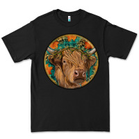 Black fall highland cow round Premium Tee - RanaPortraitStore
