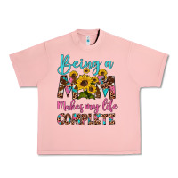 Salmon being a mom makes my life complete Urban Heavy Tee - Artiststas