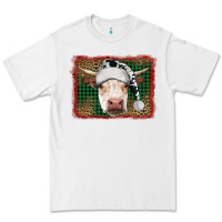 White christmas cow with background Premium Tee - RanaPortraitStore