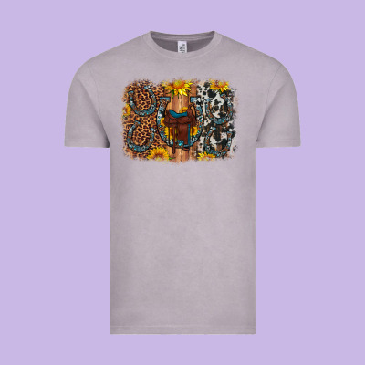 Saddle Sunflower Horseshoe Cowhide Leopard Background Vintage Tee Designed By Artiststas