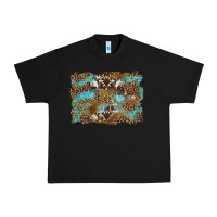 Black western leopards and turquoise with cowhide background Urban Heavy Tee - Artiststas