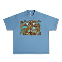 Pebble Blue western leopards and turquoise with cowhide background Urban Heavy Tee - Artiststas