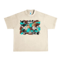 Sandshell western cowhide turquoise and wood background Urban Heavy Tee - Artiststas