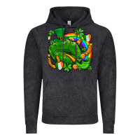 Vintage Black st patricks lips with horseshoe rainbow and shamrocks Vintage Hoodie - AdoDesignShop