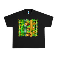 Black st patricks gnomes and cloves with leopard  brushstrokes Urban Heavy Tee - Artiststas