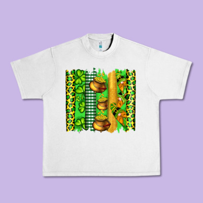 St Patricks Gnomes And Cloves With Leopard  Brushstrokes Urban Heavy Tee Designed By Artiststas