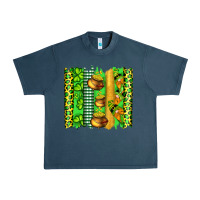 Midnight Navy st patricks gnomes and cloves with leopard  brushstrokes Urban Heavy Tee - Artiststas