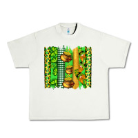 Pistachio st patricks gnomes and cloves with leopard  brushstrokes Urban Heavy Tee - Artiststas