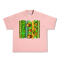 Salmon st patricks gnomes and cloves with leopard  brushstrokes Urban Heavy Tee - Artiststas