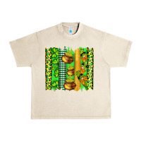 Sandshell st patricks gnomes and cloves with leopard  brushstrokes Urban Heavy Tee - Artiststas