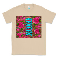 Mushroom xoxo valentine's day pink roses and hearts Classic Tee - Jasminsmagicworld
