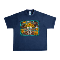Navy longhorn bull skull western turquoise background Urban Heavy Tee - Artiststas