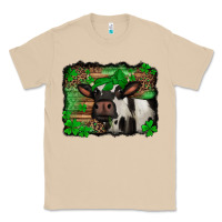 Mushroom st Patricks cow with leopard background holstein cow Classic Tee - Jasminsmagicworld