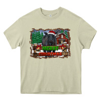 Mossy merry christmas black angus cattle and farm Heavy Core Tee - RanaPortraitStore