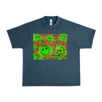 Midnight Navy shamrock glitter leopard and wood background Urban Heavy Tee - Artiststas