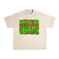 Sandshell shamrock glitter leopard and wood background Urban Heavy Tee - Artiststas