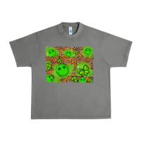 Tornado shamrock glitter leopard and wood background Urban Heavy Tee - Artiststas