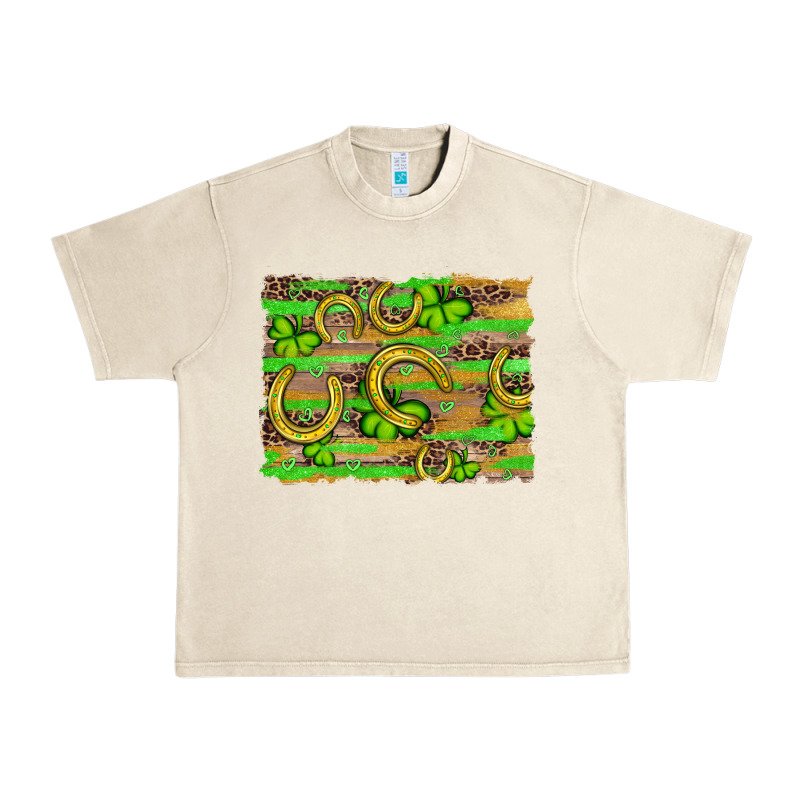 Horseshoe Shamrock Leopard Wood Glitter Background Urban Heavy Tee by Artiststas | Teevron