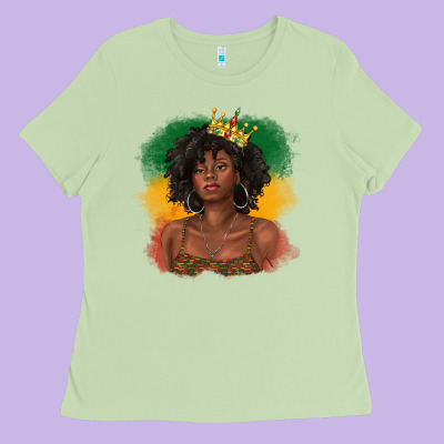 Ladies Tee black queen with juneteenth flag