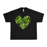 Black heart shaped clover Urban Heavy Tee - AdoDesignShop
