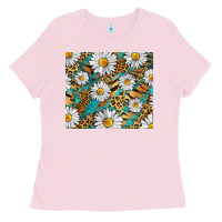 Bubblegum Pink Leopard And Tiger Daisy Ladies Tee - RanaPortraitStore