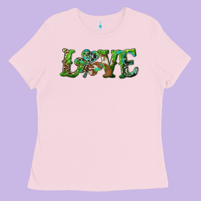 Ladies Tee love with shamrock
