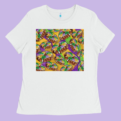 Ladies Tee Mardi gras king cake
